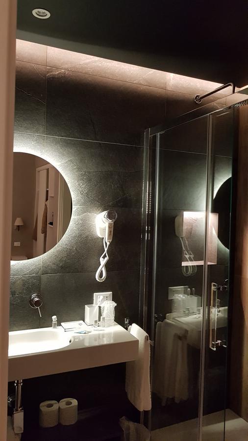 Bed Milano Linate Hotell Exteriör bild