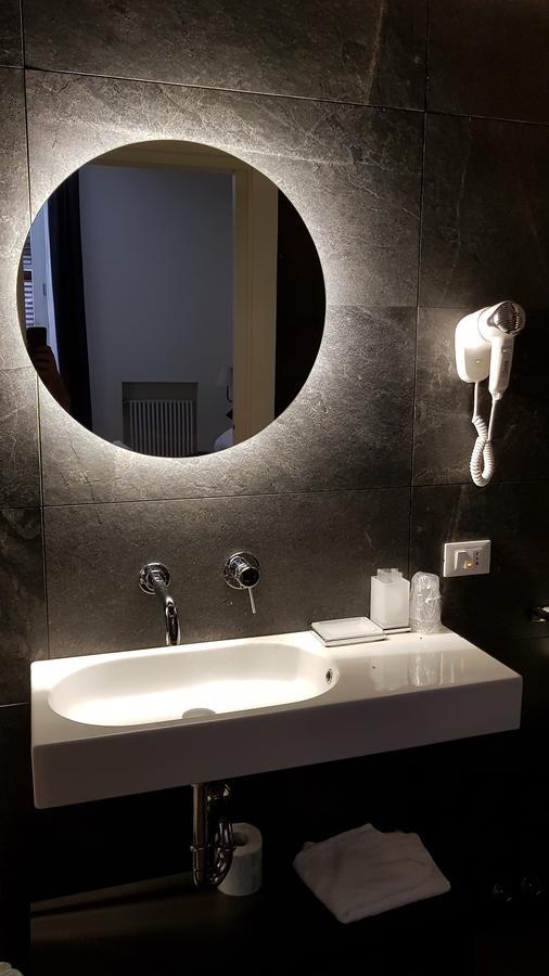 Bed Milano Linate Hotell Exteriör bild